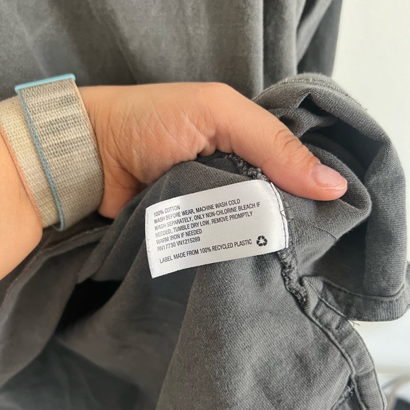 Good Fellow Distressed Gray Long Sleeve Pocket Tee SZ XL - Picture 3 of 4